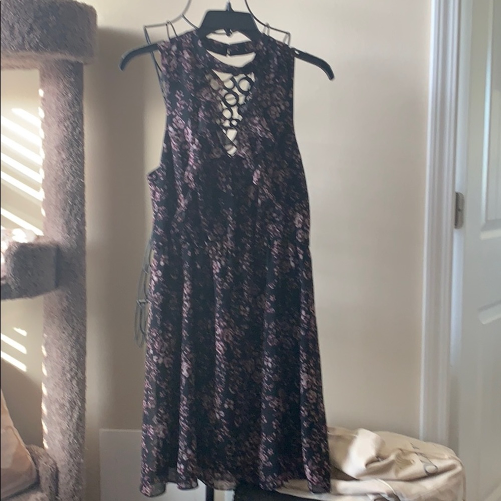 BNWT BCBGeneration sleeveless plum color sz small